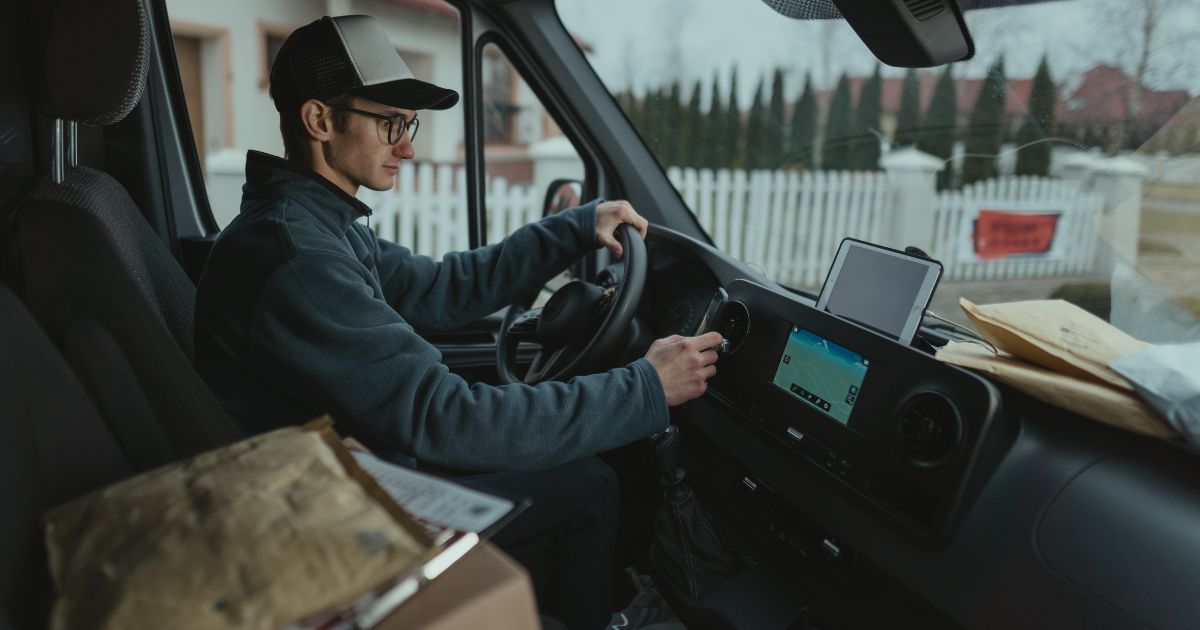 The role of a delivery drivers: dispatch and delivery planning